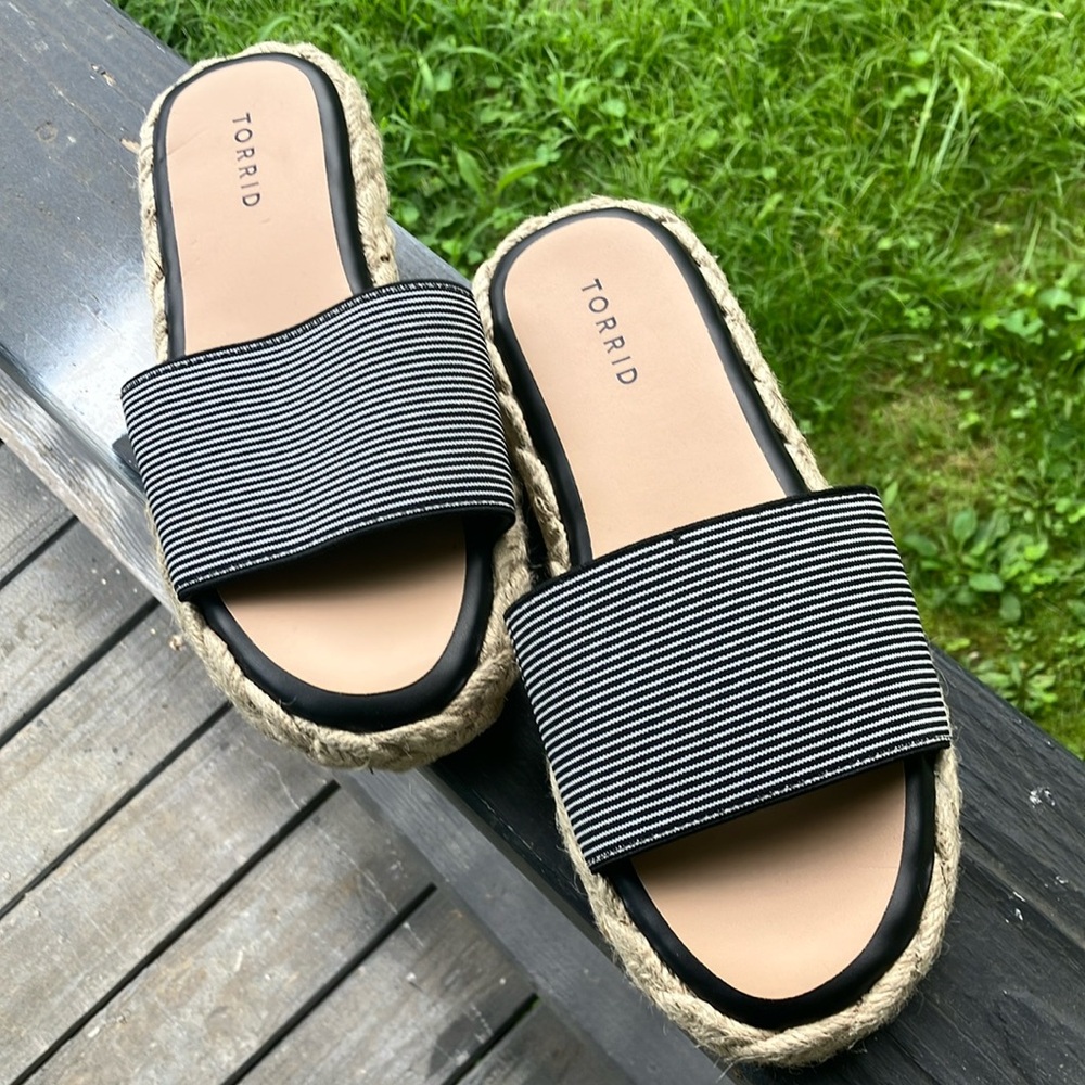 Torrid Black and White Minimalist Sandals